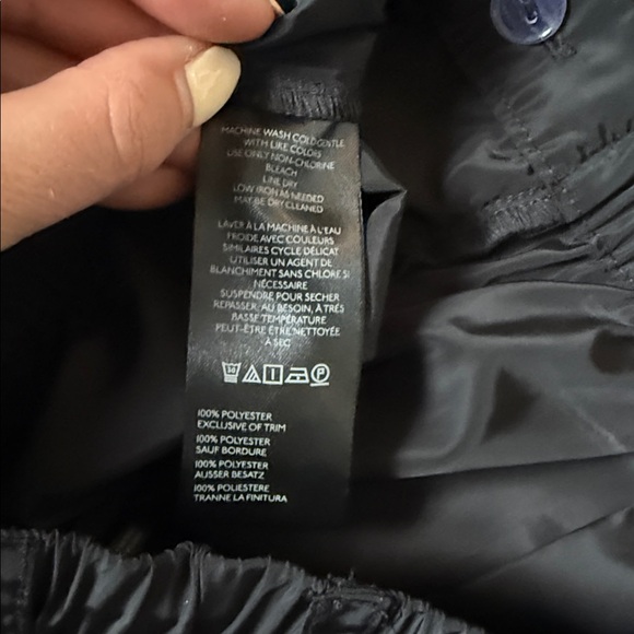 NWOT By Anthropologie Cargo Shorts Black - Sz Medium - Picture 14 of 14